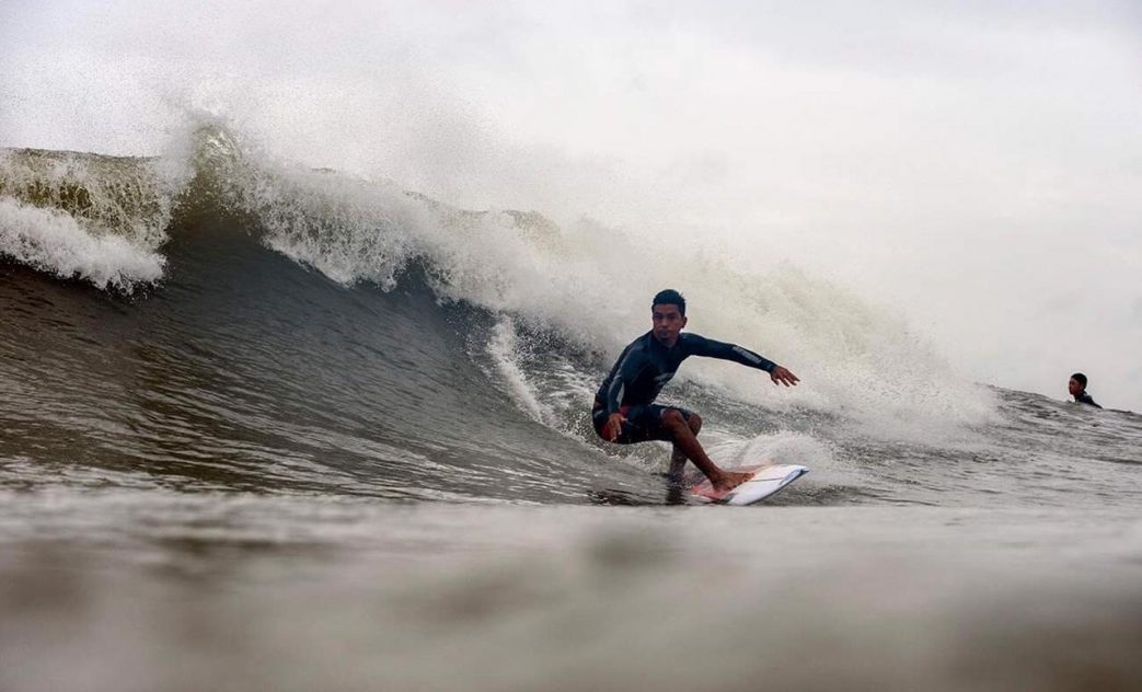Dennis Tihara, Free surf em Tsurigasaki Beach, Shidashita, Chiba, Japão, Canal Off. Foto: Pedro Gomes