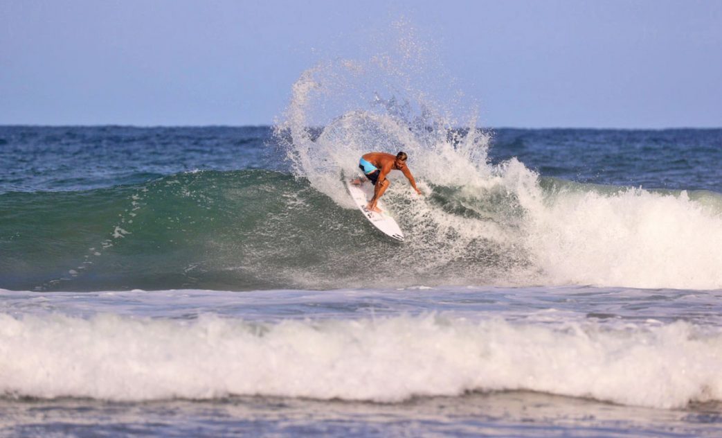 Italo Ferreira, Barra de la Cruz, Oaxaca, México, Corona Open Mexico, World Surf League, WSL, Circuito Mundial de Surf 2021. Foto: Marcos Casteluber / @if15sports