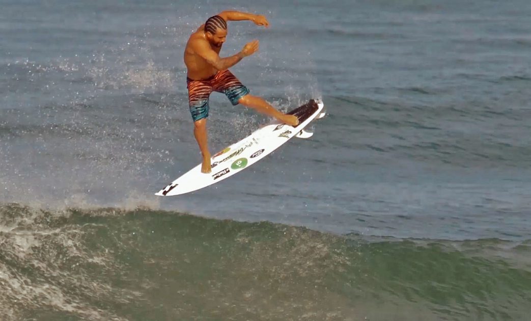 Italo Ferreira, Free surf na Califórnia (EUA). Foto: Reprodução
