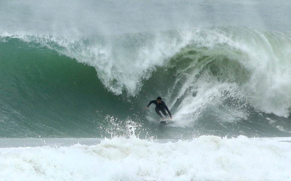 Italo Ferreira, Praia de Naufragados, Florianópolis, Swell, Santa Catarina, Free surf. Foto: Mocotó